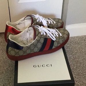 Authentic Monogram Gucci shoes